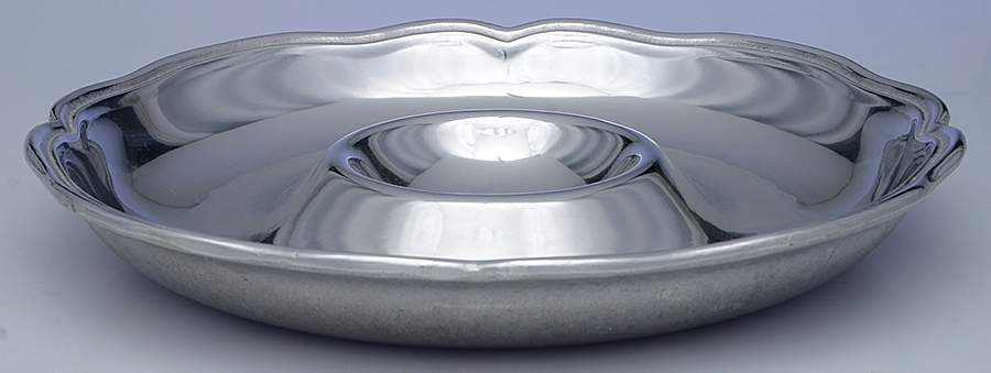 Queen Anne (Armetale, Hollowware, Glossy) 1 Piece Chip & Dip by Wilton Armetale-1