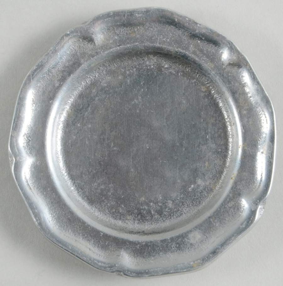 Queen Anne (Armetale, Hollowware, Glossy) Butter Pat by Wilton Armetale-1