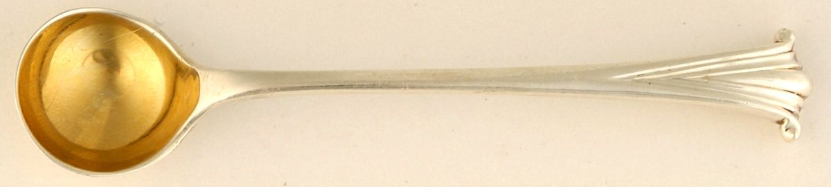 English Onslow (Sterling) Master Salt Spoon by Worcester-1