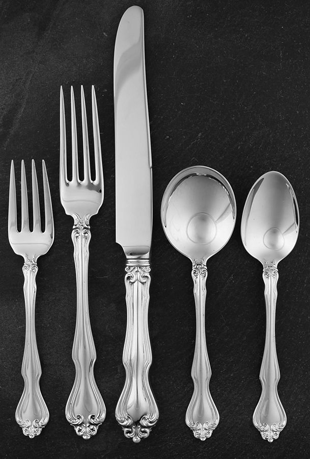 George & Martha Washington (Sterling, 1940) 5 Piece Dinner Size Setting by Westmorland Silver-1