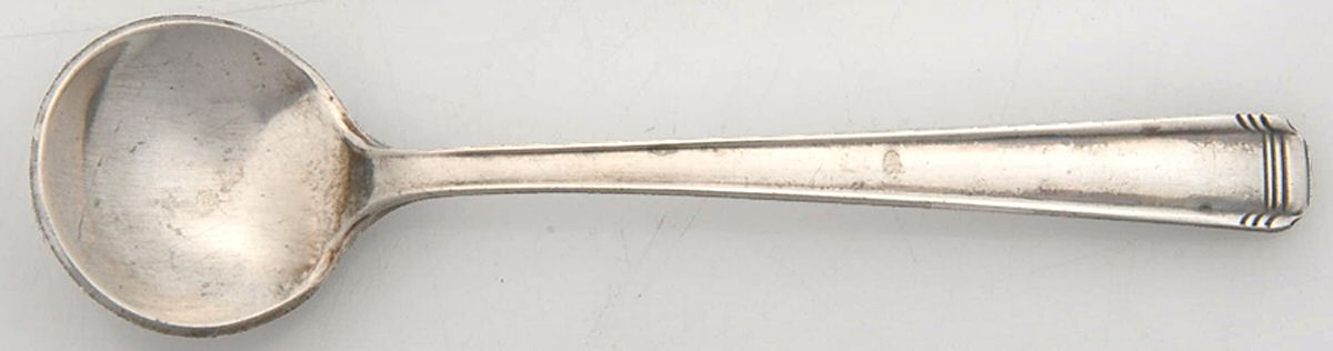 John & Priscilla (Sterling, 1940, No Monos) Individual Salt Spoon by Westmorland Silver-1