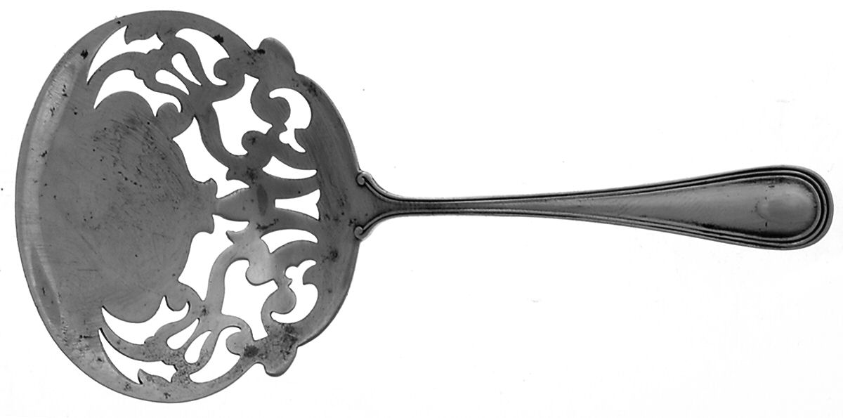 Commonwealth (Sterling, 1908) Solid Bon Bon Spoon with Pierced Bowl by Watson-1