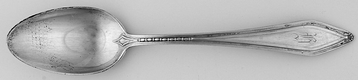 Governor Dummer (Sterling, 1925) Dessert/Oval Soup Spoon by Watson-1