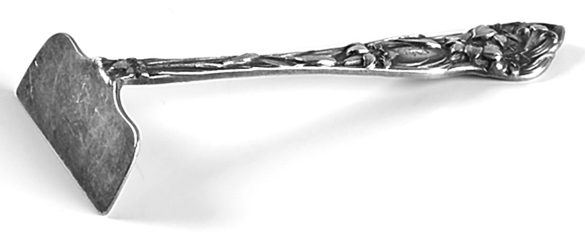 Lily (Sterling, 1902, No Monograms) Food Pusher Solid by Watson-1