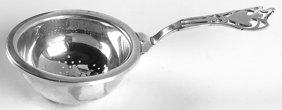 Putnam (Sterling, 1920) Solid Individual Overcup Tea Strainer by Watson-1
