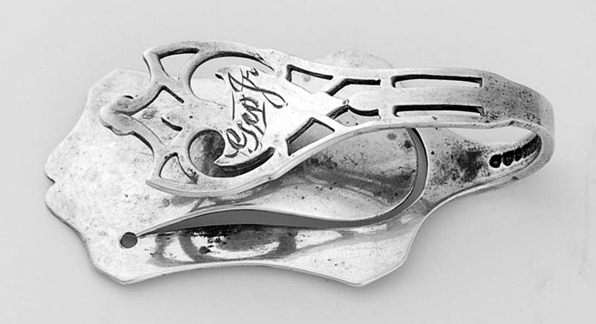 Putnam (Sterling, 1920) Monogram Napkin Clip by Watson-1