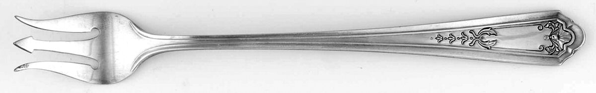 Queen Louise (Sterling, 1912)  Oyster Fork by Watson-1