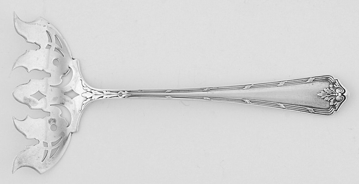Rochambeau (Sterling, 1919) Large Solid Tined Sardine Serving Fork by Watson-1