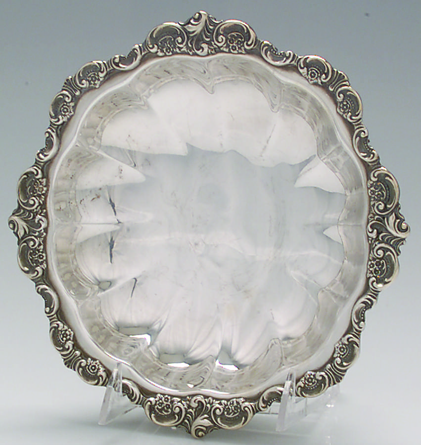 Baroque (Silverplate, Hollowware, Older) Small Footed Round Vegetable Bowl by Wallace Silver-1