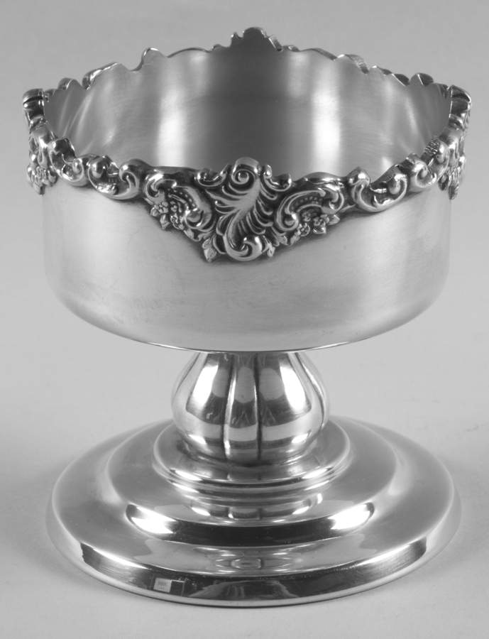 Baroque (Silverplate, Hollowware, Older) 3" Console Candleholder by Wallace Silver-1