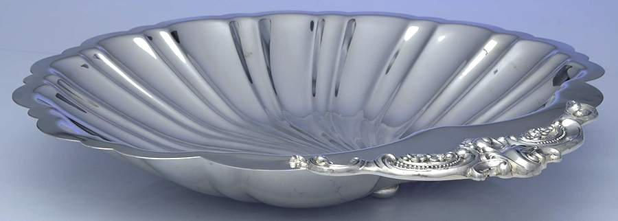 Baroque (Silverplate, Hollowware, Older) Silverplate Shell Bon Bon Bowl by Wallace Silver-1