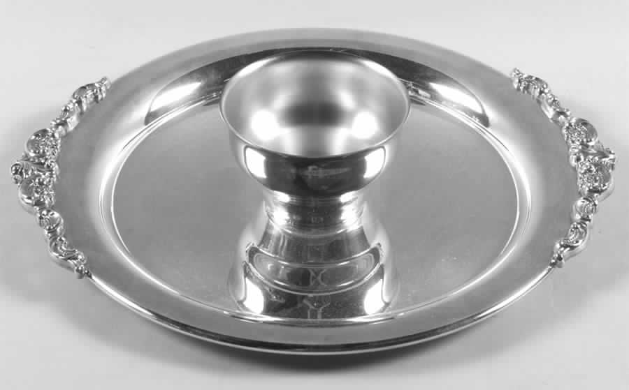 Baroque (Silverplate, Hollowware, Older) 10" Chip & Dip Dish by Wallace Silver-1