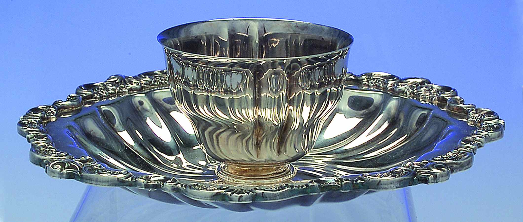 Baroque (Silverplate, Hollowware, Older) Shrimp and Dip Server by Wallace Silver-1