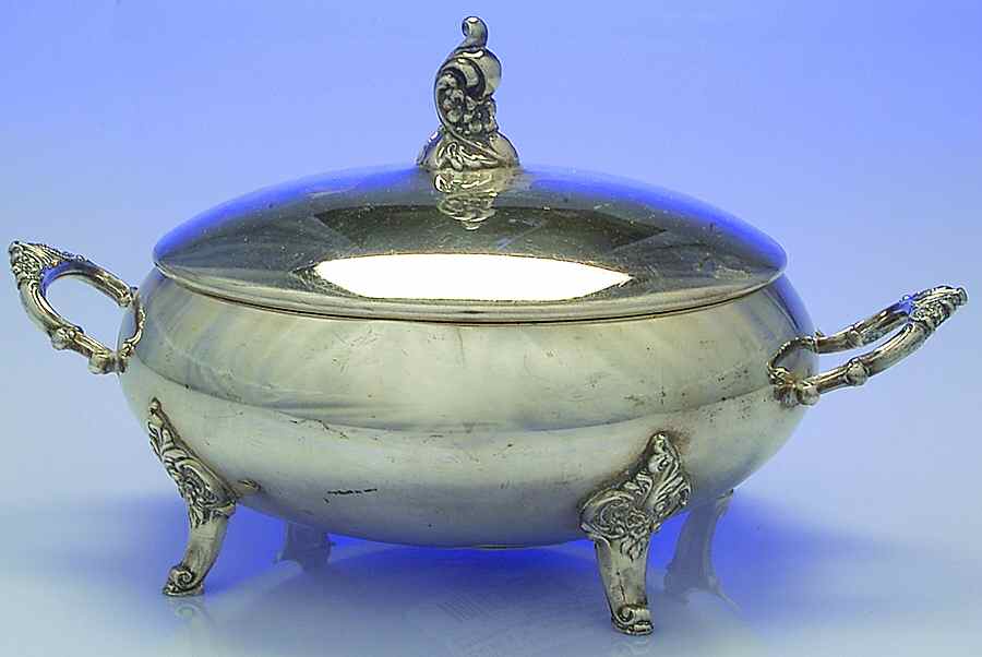 Baroque (Silverplate, Hollowware, Older) Round Covered Casserole .75 Quart by Wallace Silver-1