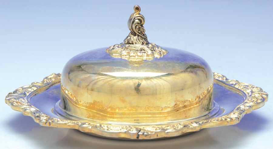 Baroque (Silverplate, Hollowware, Older) Round Covered Butter with Glass Liner by Wallace Silver-1