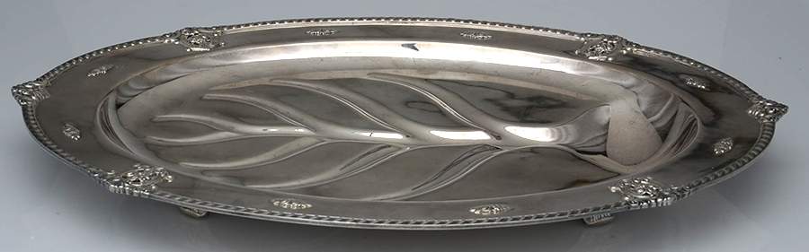 Rose Point (6702, Silverplate, Hollowware) 19" Waiter Tray by Wallace Silver-1