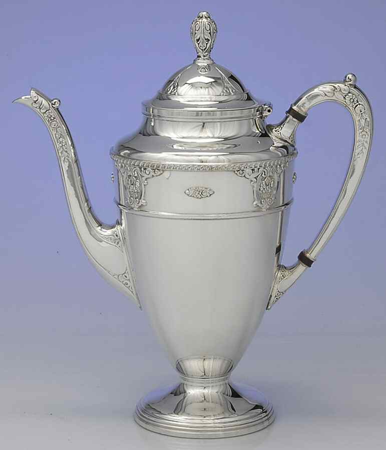Rose Point (6702, Silverplate, Hollowware) Silverplate Coffee Pot by Wallace Silver-1