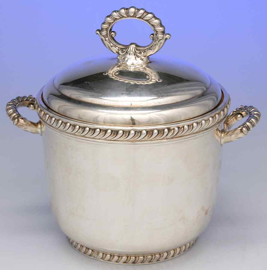 Castledon (Silverplate Hollowware) Ice Bucket & Lid by Wallace Silver-1