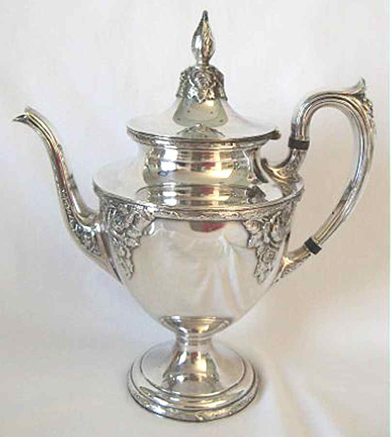 Old English Rose (Silverplate, Hollowware) Teapot by Wallace Silver-1