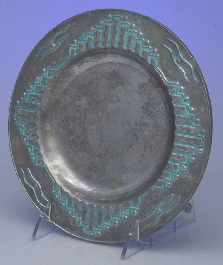 Zia (Armetale, Hollowware) 8" Round Tray by Wilton Armetale-1