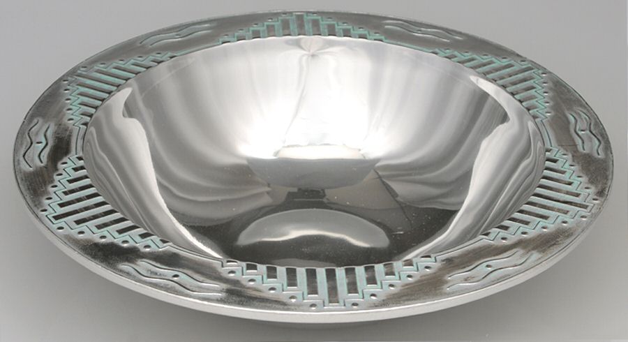 Zia (Armetale, Hollowware) 14" Salad Serving Bowl by Wilton Armetale-1