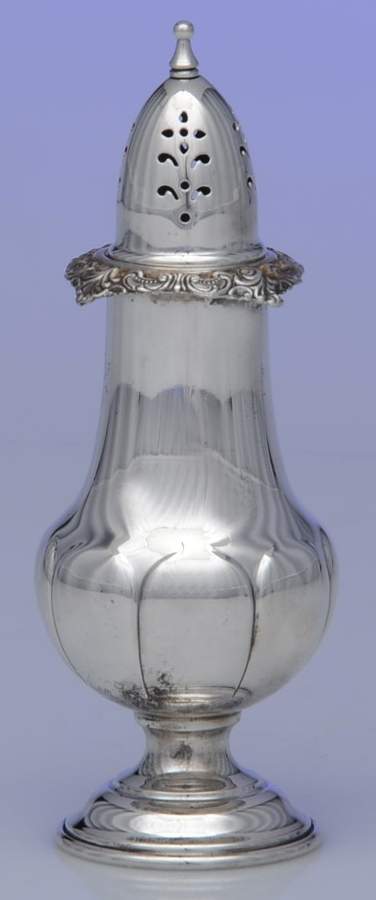 Grande Baroque (Sterling, Hollowware, 1 Hallmark) Pepper Shaker by Wallace Silver-1