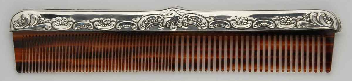 Grande Baroque (Sterling, Hollowware, 1 Hallmark) Comb by Wallace Silver-1