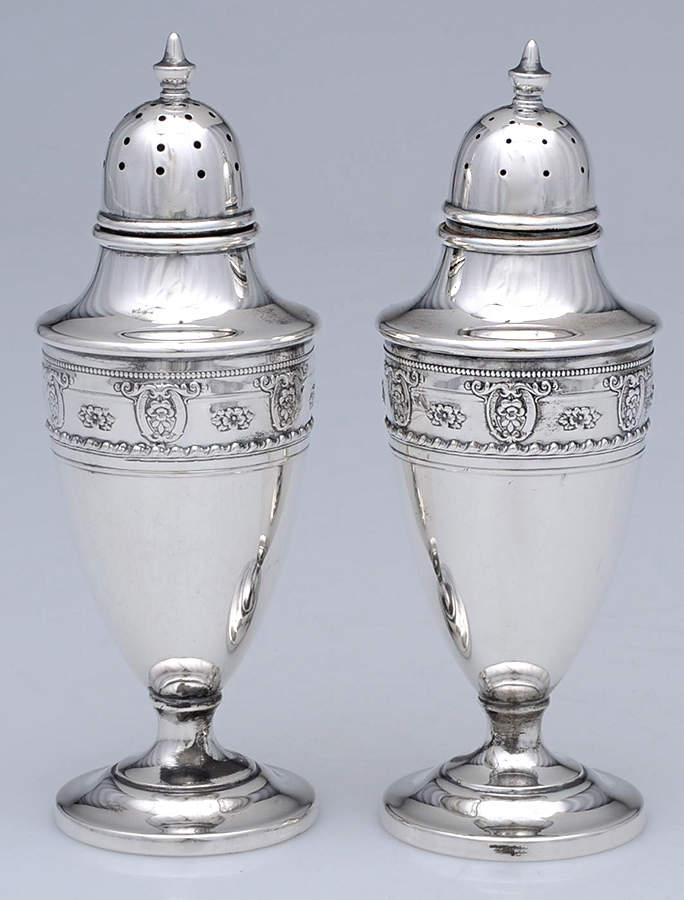Rose Point (Sterling, Hollowware) Salt & Pepper Set by Wallace Silver-1
