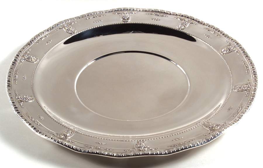 Rose Point (Sterling, Hollowware) Sterling Buffet Dish/Tray by Wallace Silver-1