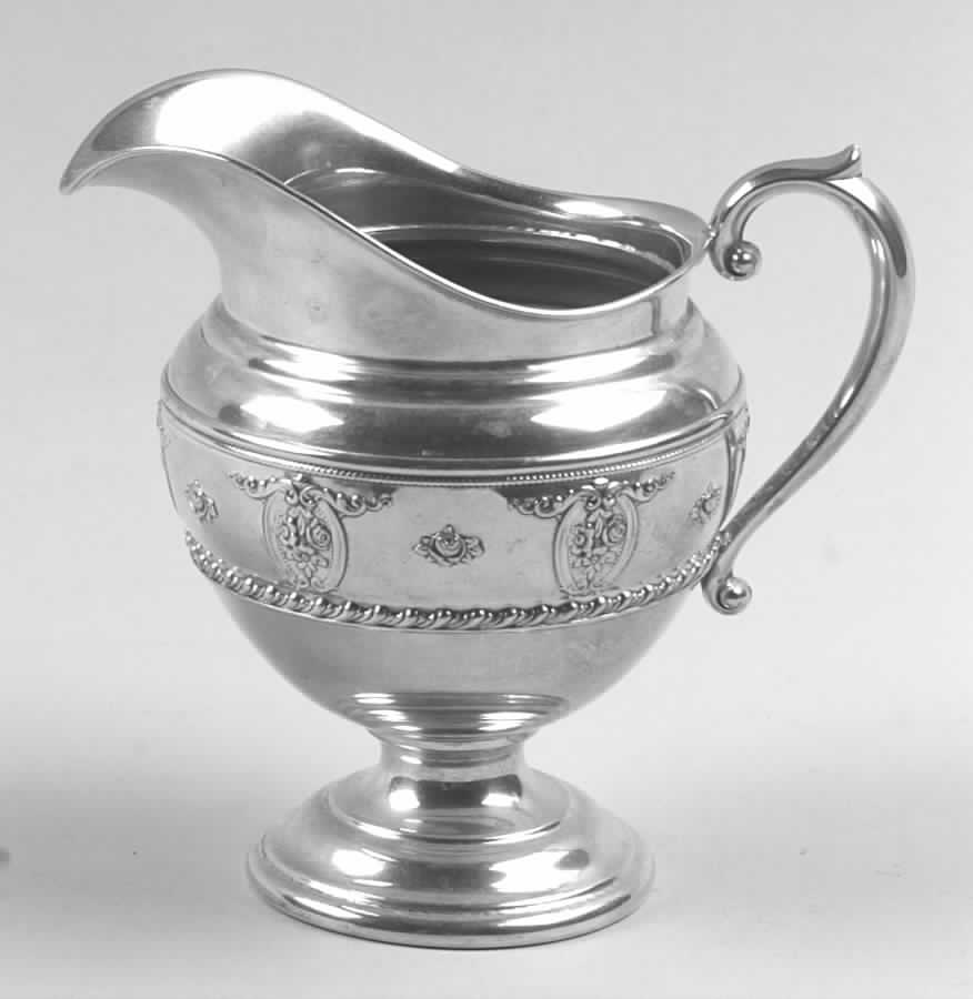 Rose Point (Sterling, Hollowware) Mini Creamer by Wallace Silver-1