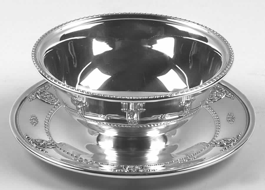 Rose Point (Sterling, Hollowware) Sterling Gravy Bowl with Attached Underplate by Wallace Silver-1