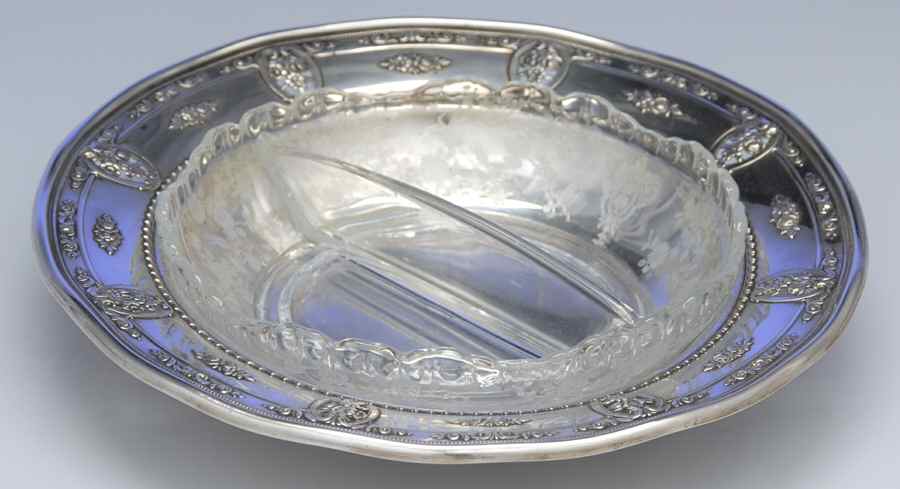 Rose Point (Sterling, Hollowware) Bon Bon Bowl with Crysal Divided Insert by Wallace Silver-1