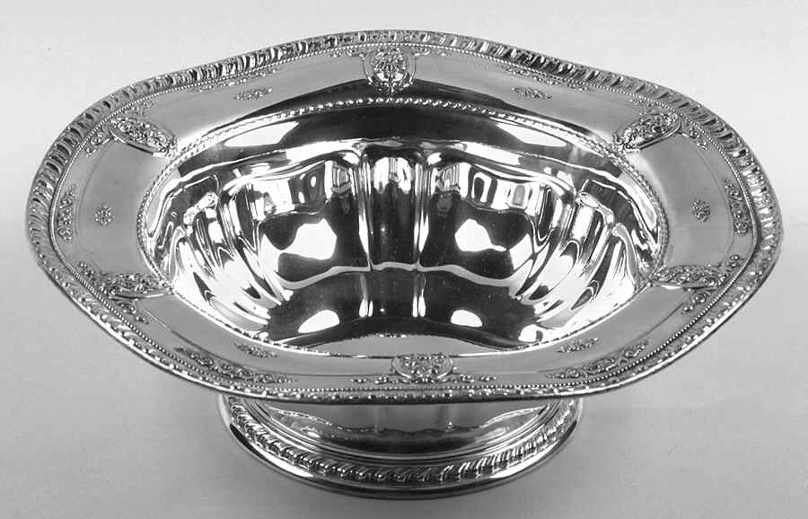 Rose Point (Sterling, Hollowware) Round Sterling Footed Centerpiece by Wallace Silver-1