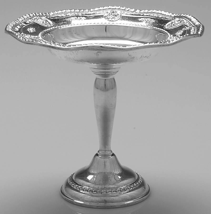 Rose Point (Sterling, Hollowware) Weighted Round Compote (Height X Width) by Wallace Silver-1