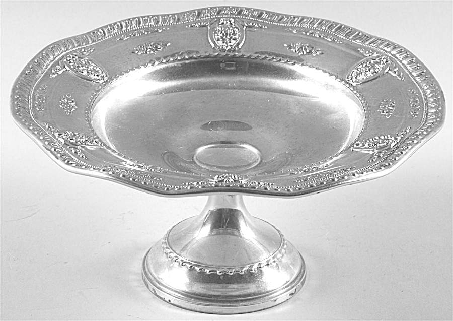 Rose Point (Sterling, Hollowware) Weighted Round Compote (Height X Width) by Wallace Silver-1