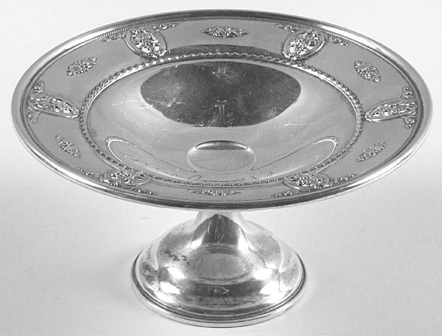 Rose Point (Sterling, Hollowware) Weighted Round Compote (Height X Width) by Wallace Silver-1