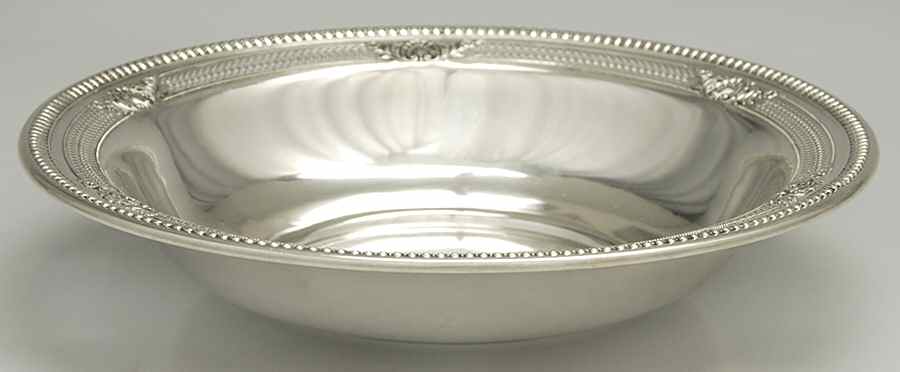 Sir Christopher (Strl, Hlwr, 4800-1, Hand Chased) 10" Round Vegetable Bowl by Wallace Silver-1