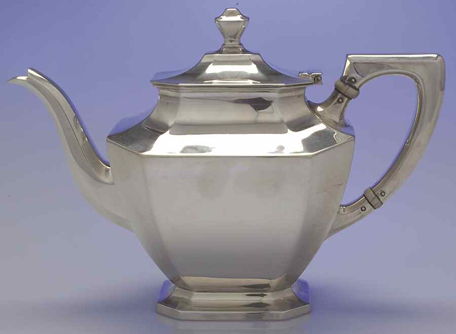 Somerset-Plain (Sterling, Hollowware) Teapot by Wallace Silver-1