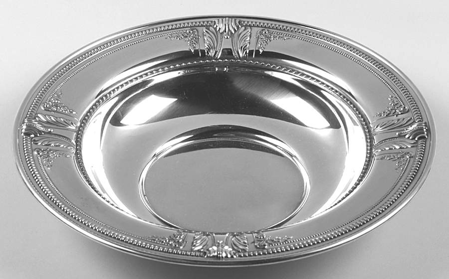 Stradivari (Sterling, Hollowware, Design on Top) 10" Round Vegetable Bowl by Wallace Silver-1