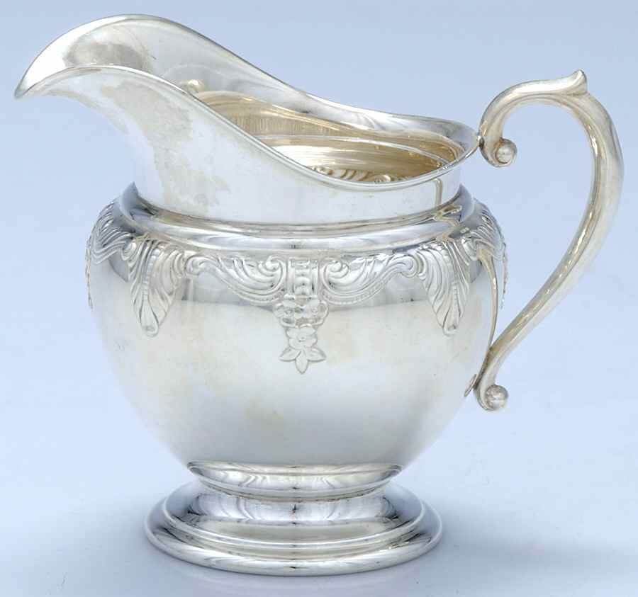 Stradivari (Sterling, Hollowware, Design on Top) Mini Creamer by Wallace Silver-1