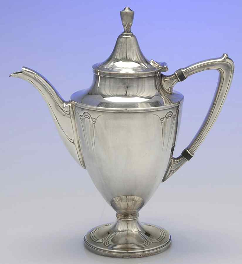 Iris (Silverplate, Hollowware) Teapot by Wallace Silver-1