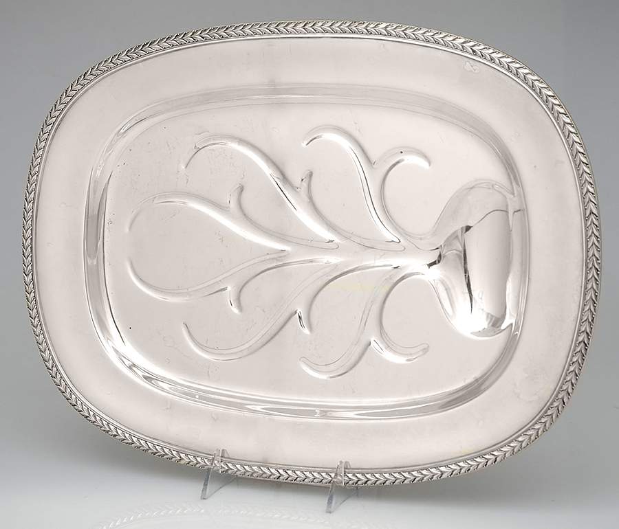 Laurel (Silverplate, Hollowware) Small Plated Meat Platter with Well by Wallace Silver-1