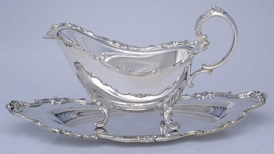 Royal Rose (Silverplate, Hollowware) Plated Gravy Boat & Underplate by Wallace Silver-1