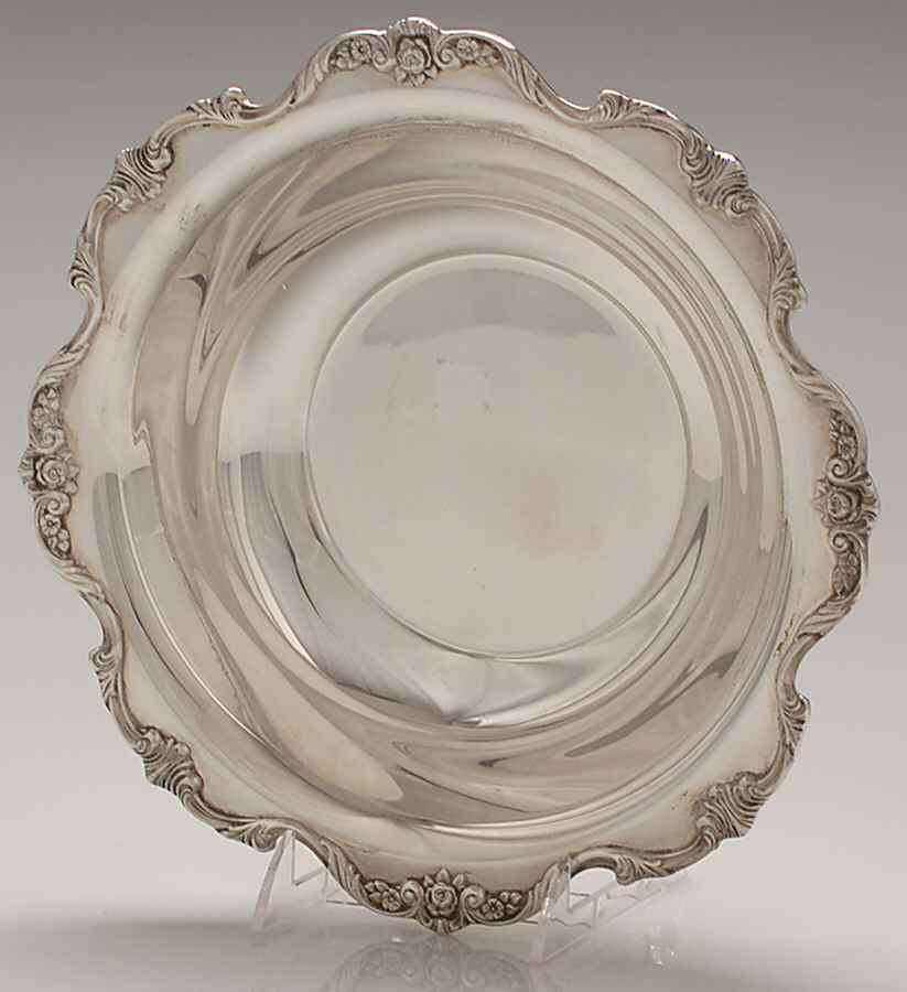 Royal Rose (Silverplate, Hollowware) Medium Round Vegetable Bowl by Wallace Silver-1