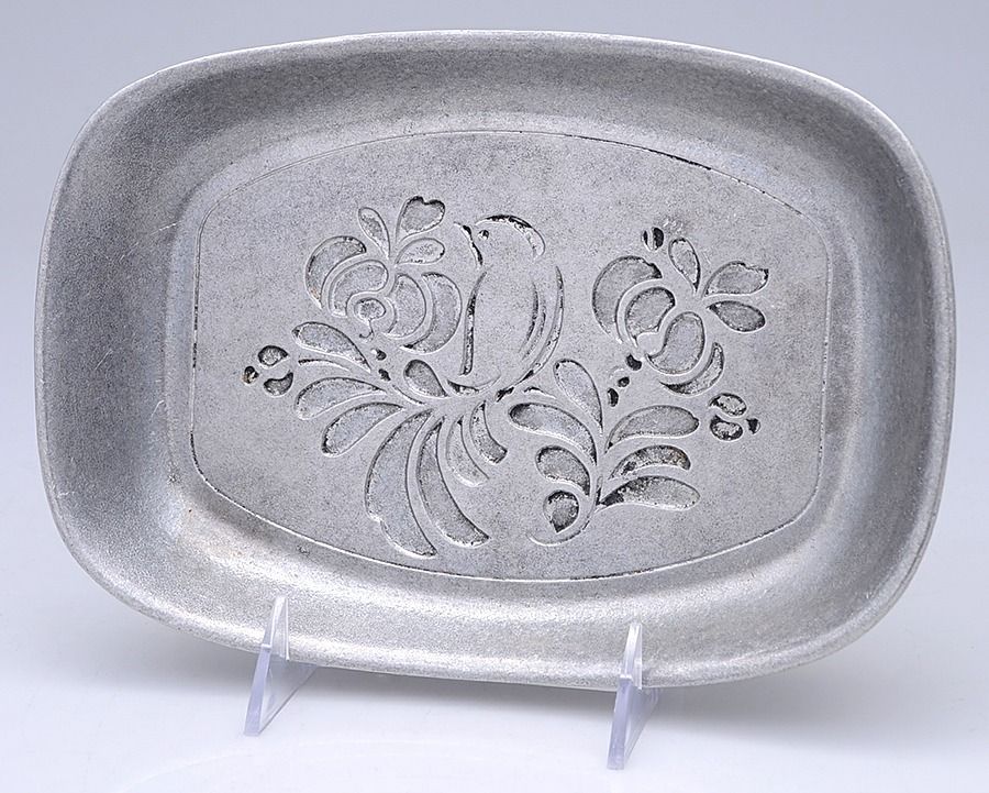 Folk Art (Armetale, Hollowware) Bread Tray by Wilton Armetale-1
