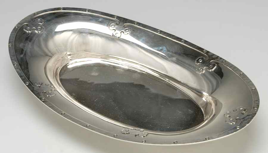 Carmel (Sterling, 1912, Hollowware) 12" Bread Tray by Wallace Silver-1