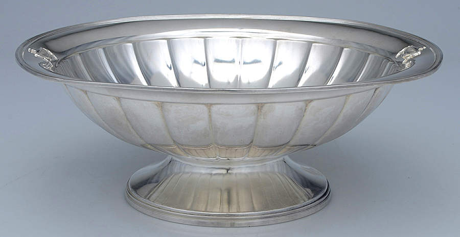 Buckingham (Silverplate, 1924, Hollowware) 11" Round Footed Vegetable Bowl by Wallace Silver-1