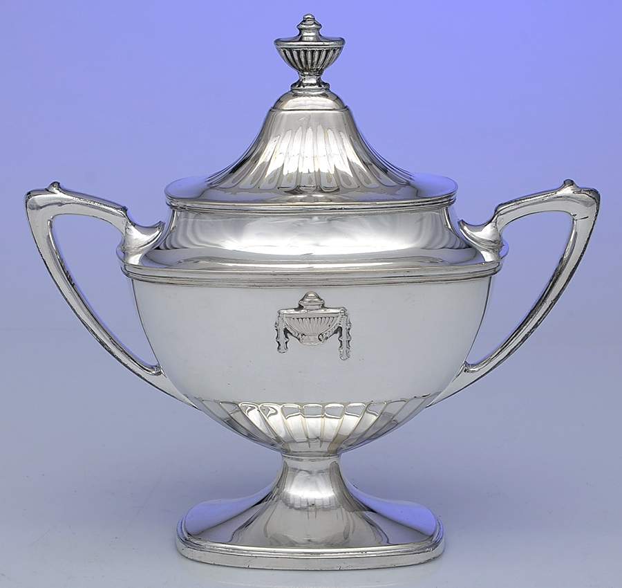 Buckingham (Silverplate, 1924, Hollowware) Sugar Bowl & Lid by Wallace Silver-1