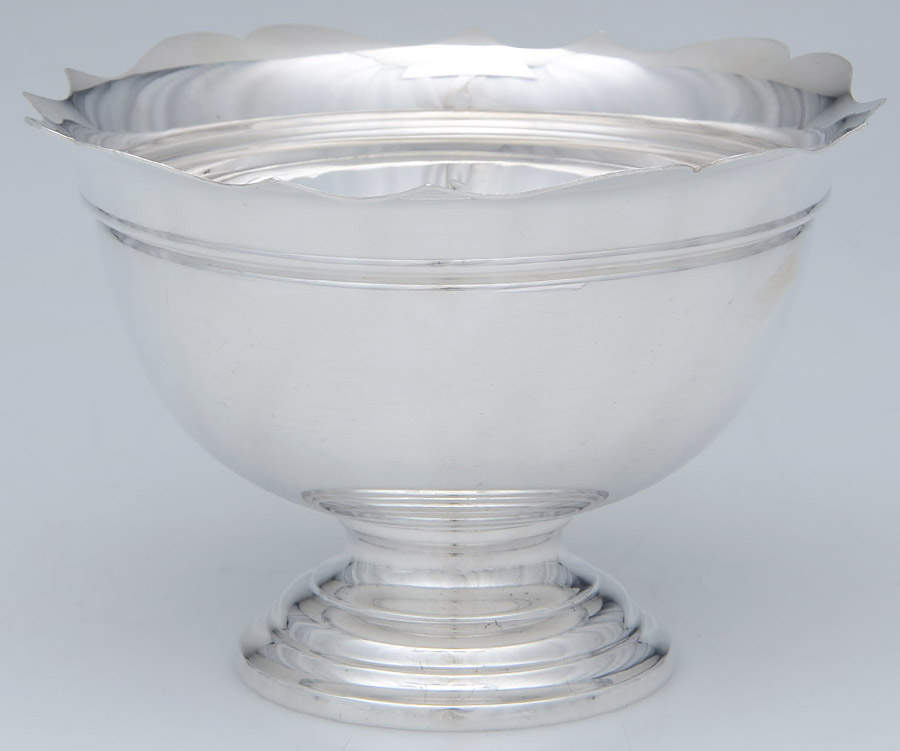 Grand Colonial (Sterling, 1942, Hollowware) Sterling Bon Bon Bowl by Wallace Silver-1