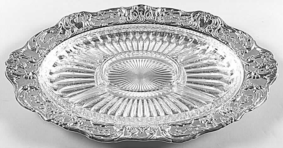 Grand Victorian (Silverplate, Hollowware) 5 Part Relish with Glass Divided Liner by Wallace Silver-1
